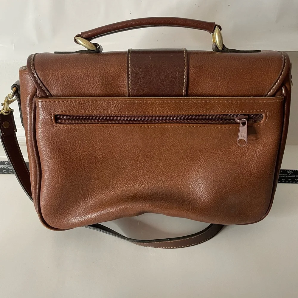 Vintage America Brown Leather Messenger Bag with Brass Hardware